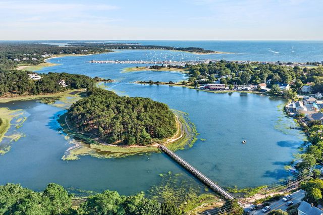 160 Main Street, Wellfleet, MA 02667