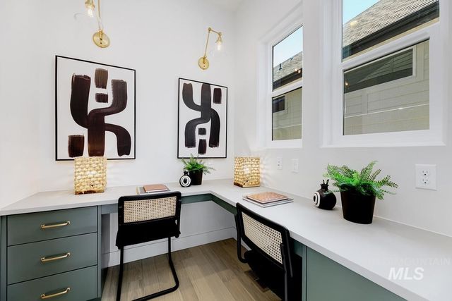 14319 N Goldfinch Ave, Boise, ID 83714