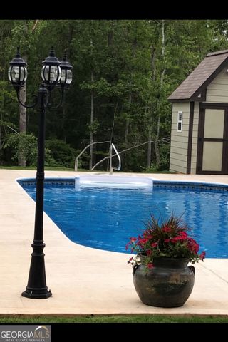 572 Deadwood Trail, Locust Grove, GA 30248