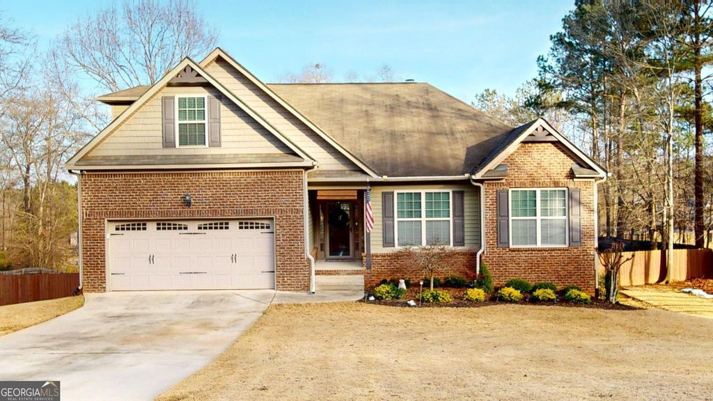 572 Deadwood Trail, Locust Grove, GA 30248