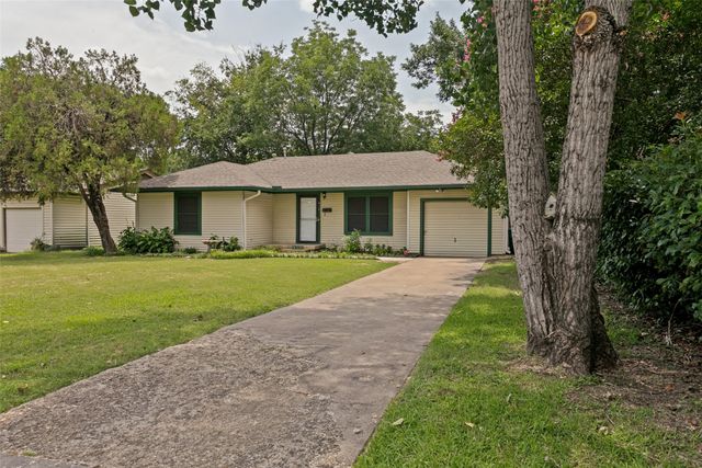 813 Westway Street, Denton, TX 76201
