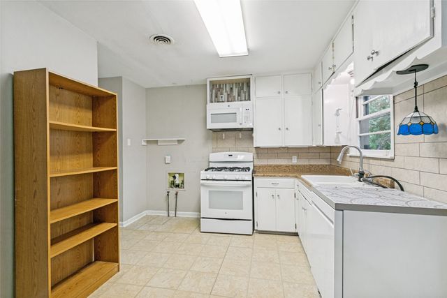 813 Westway Street, Denton, TX 76201