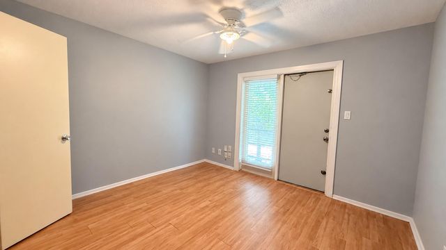 1414 Stanford Street, Houston, TX 77019