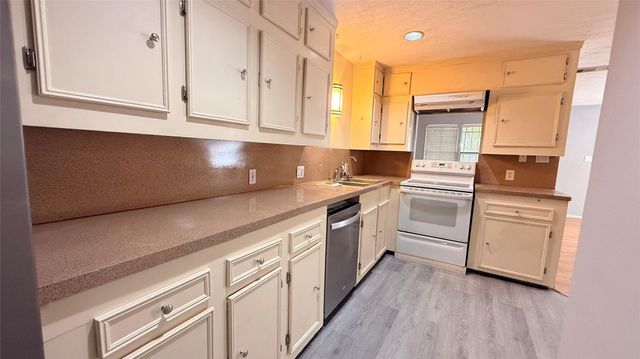 1414 Stanford Street, Houston, TX 77019