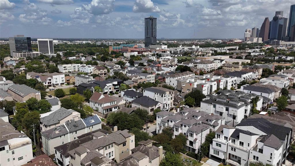 1414 Stanford Street, Houston, TX 77019