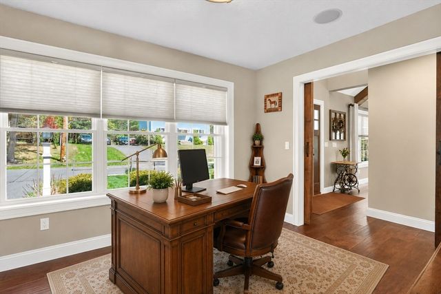 109 Booth St, Ludlow, MA 01056