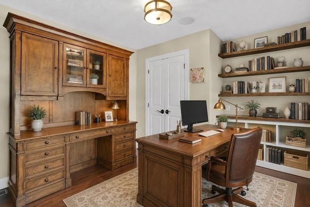 109 Booth St, Ludlow, MA 01056
