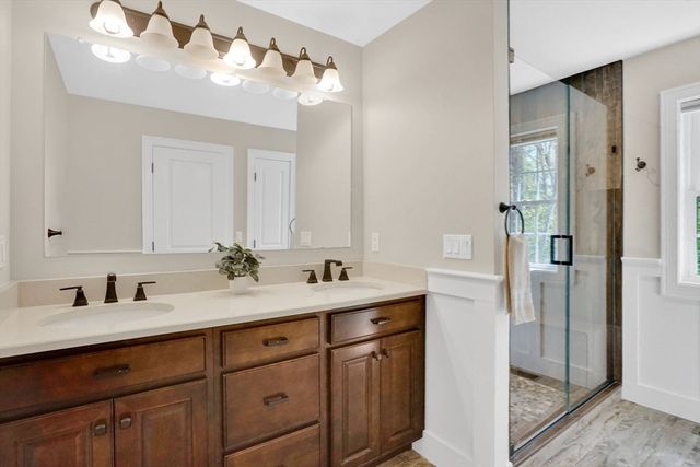 109 Booth St, Ludlow, MA 01056