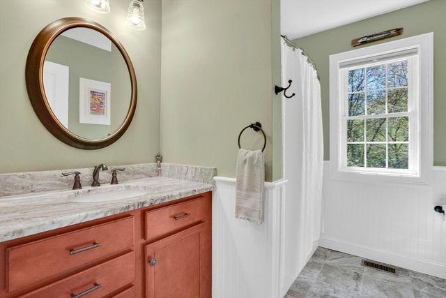 109 Booth St, Ludlow, MA 01056