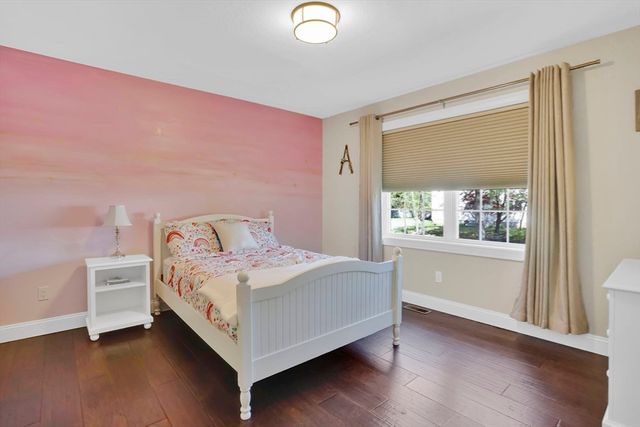 109 Booth St, Ludlow, MA 01056