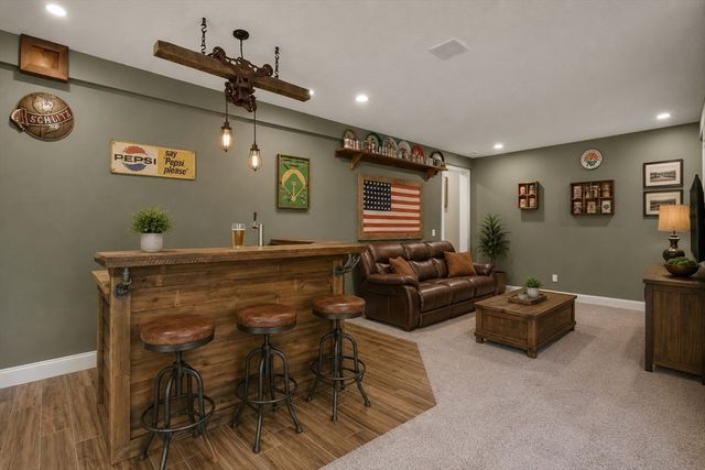 109 Booth St, Ludlow, MA 01056