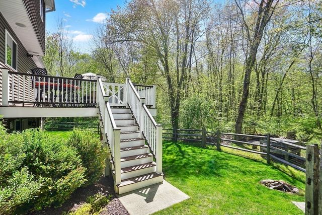 109 Booth St, Ludlow, MA 01056