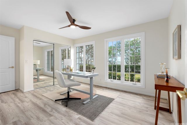1025 Hanohano Way, Honolulu, HI 96825