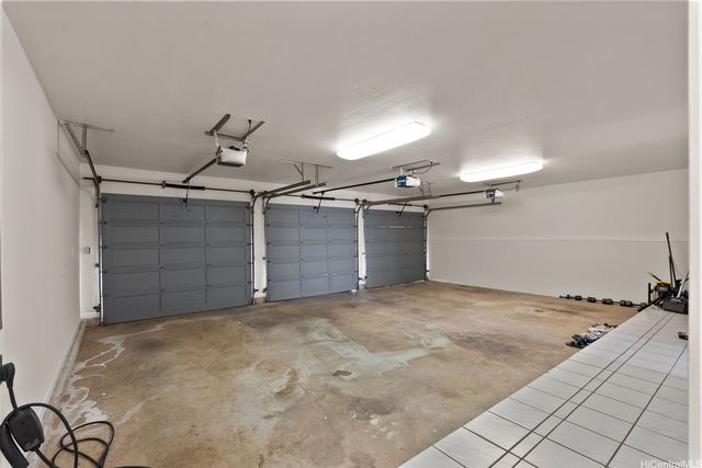 1025 Hanohano Way, Honolulu, HI 96825