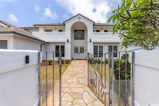1025 Hanohano Way, Honolulu, HI 96825