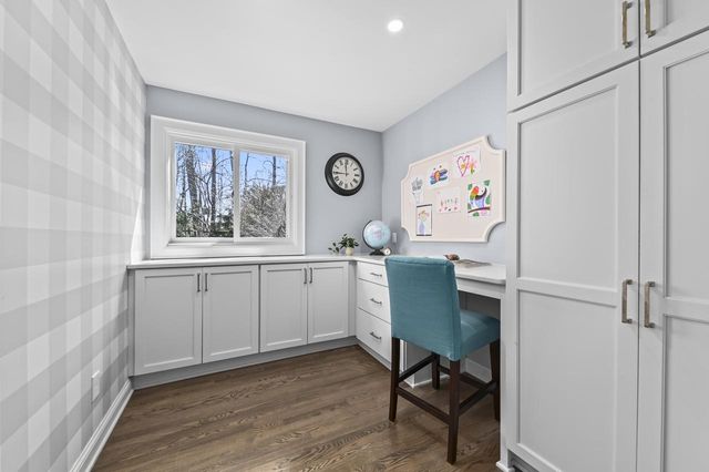 1870 Sean COURT, Brookfield, WI 53045