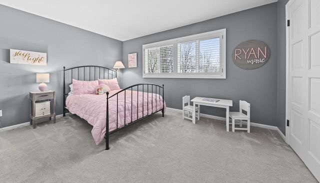 1870 Sean COURT, Brookfield, WI 53045