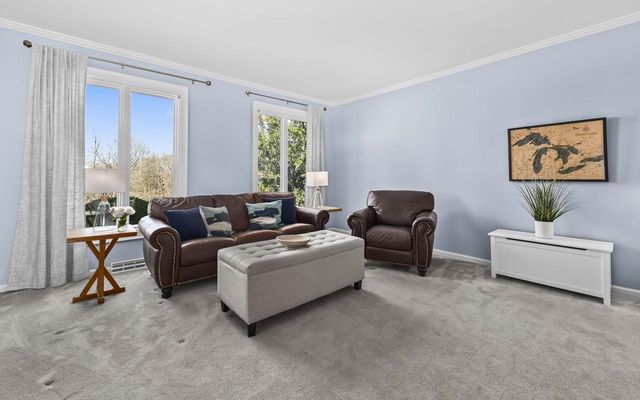 1870 Sean COURT, Brookfield, WI 53045