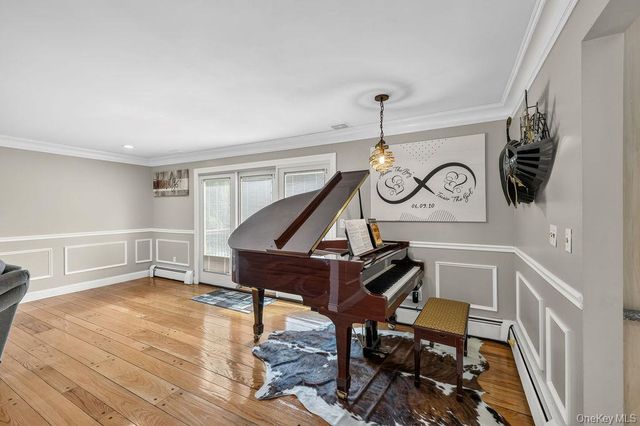 16 Yale Drive, New City, NY 10956