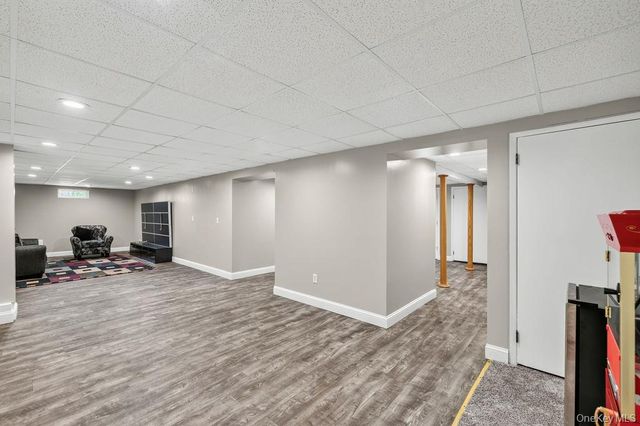 16 Yale Drive, New City, NY 10956