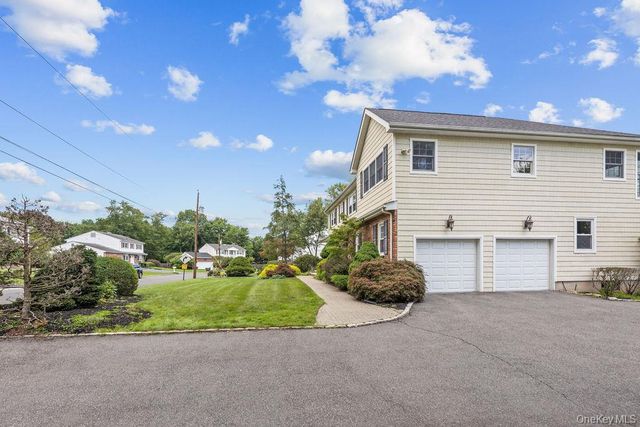 16 Yale Drive, New City, NY 10956