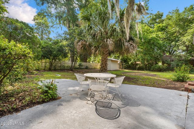1703 Palmetto Drive, Beaufort, SC 29902