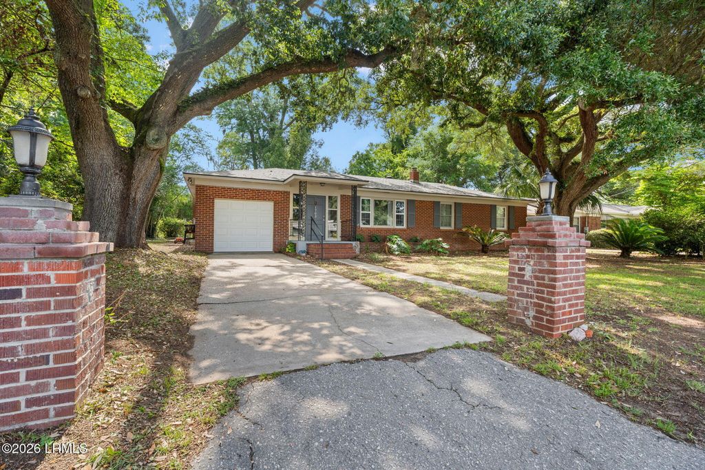 1703 Palmetto Drive, Beaufort, SC 29902