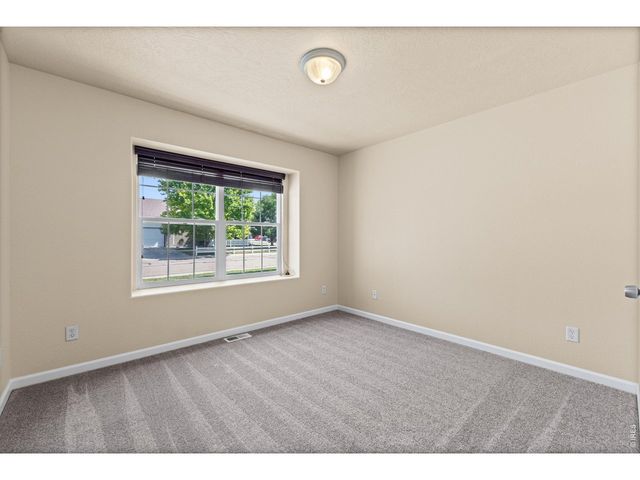 5226 32nd St, Greeley, CO 80634