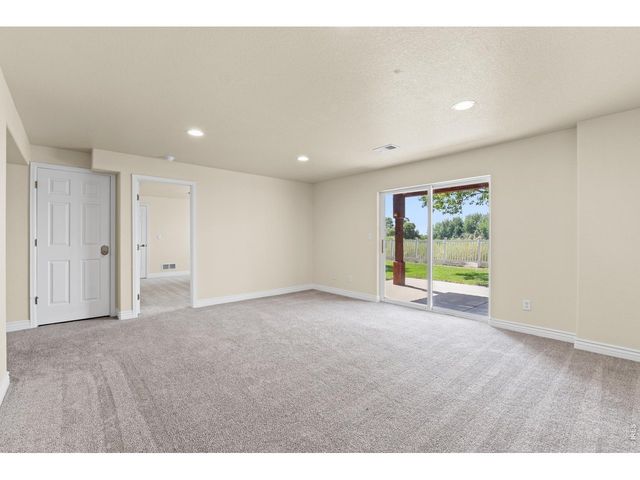 5226 32nd St, Greeley, CO 80634