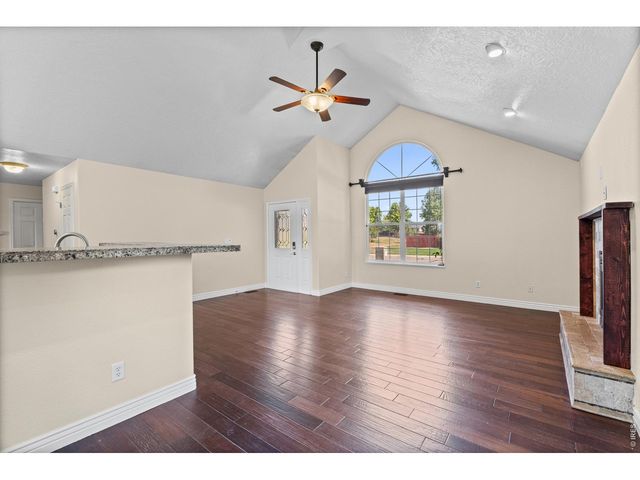 5226 32nd St, Greeley, CO 80634
