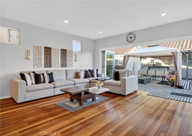 221 Elmira, Huntington Beach, CA 92648