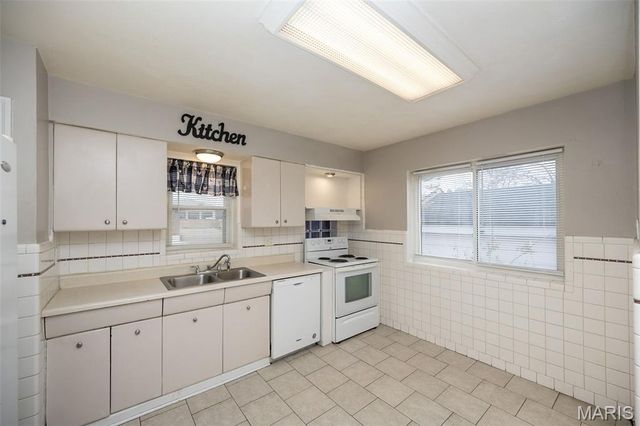 5836 Robert Avenue 38, St Louis, MO 63109