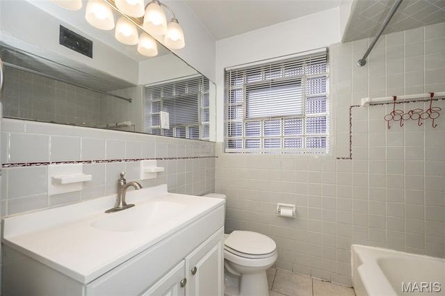 5836 Robert Avenue 38, St Louis, MO 63109