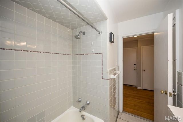 5836 Robert Avenue 38, St Louis, MO 63109