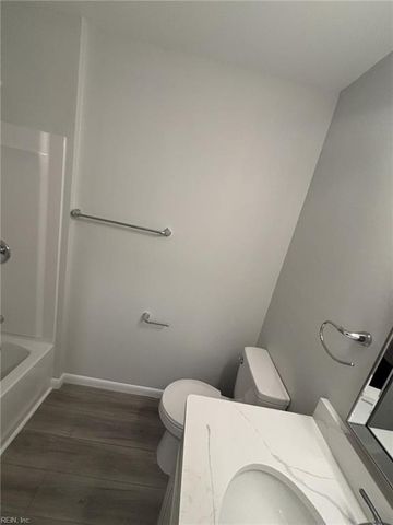1813 Rowlock RD, Chesapeake, VA 23321