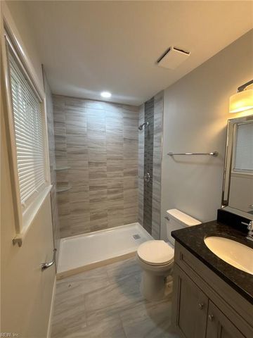 1813 Rowlock RD, Chesapeake, VA 23321