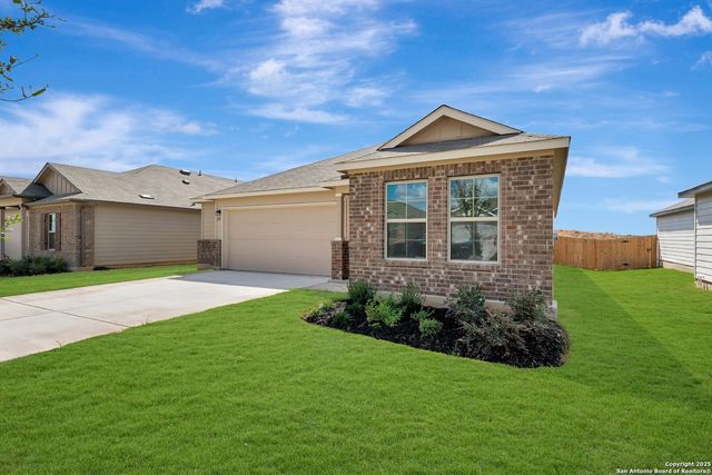 1117 Limestone Ridge, Seguin, TX 78155
