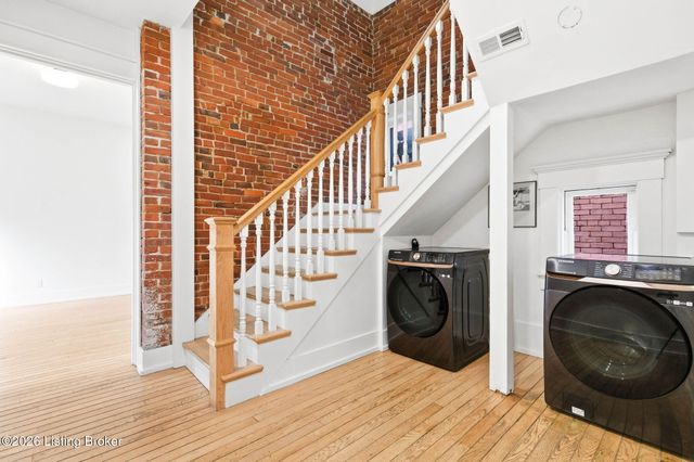 940 S 6th St, Louisville, KY 40203