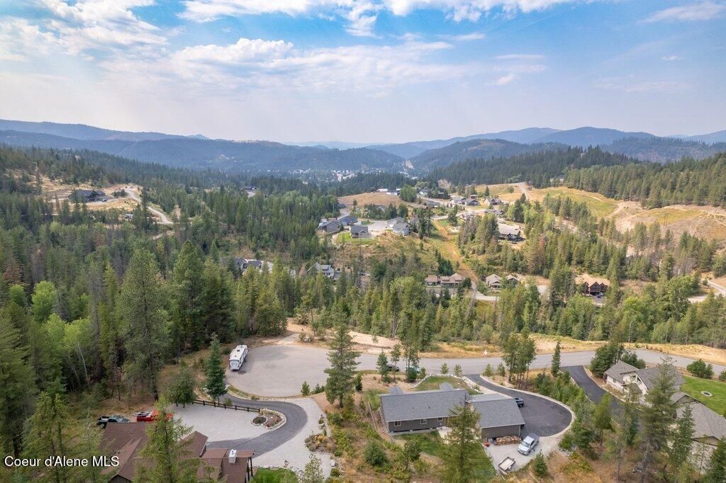 122 Blazing Saddle Ct, Pinehurst, ID 83850 photo 13