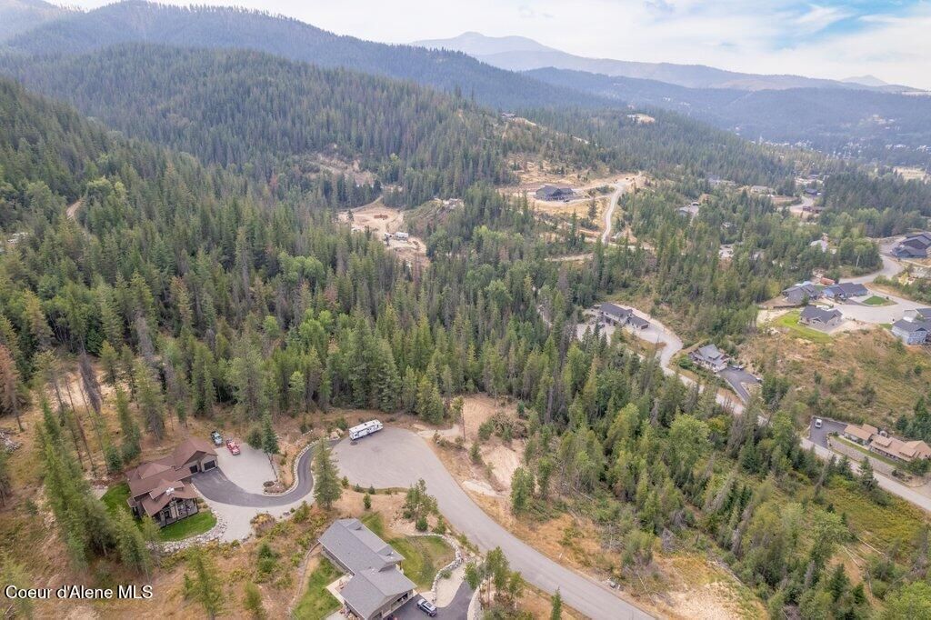 122 Blazing Saddle Ct, Pinehurst, ID 83850 photo 4