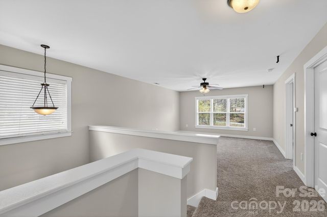 1002 Wellington Court NE, Lenoir, NC 28645