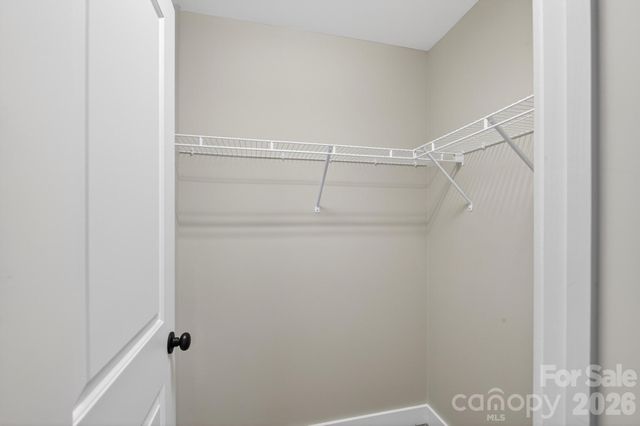 1002 Wellington Court NE, Lenoir, NC 28645