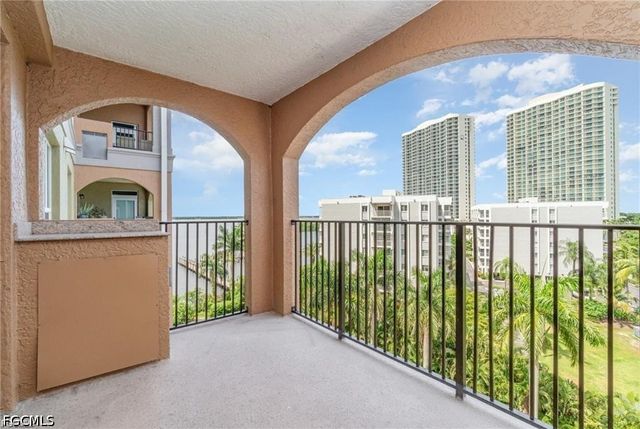 2825 Palm Beach BLVD 614, Fort Myers, FL 33916
