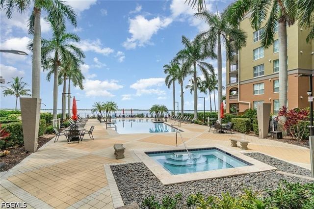 2825 Palm Beach BLVD 614, Fort Myers, FL 33916
