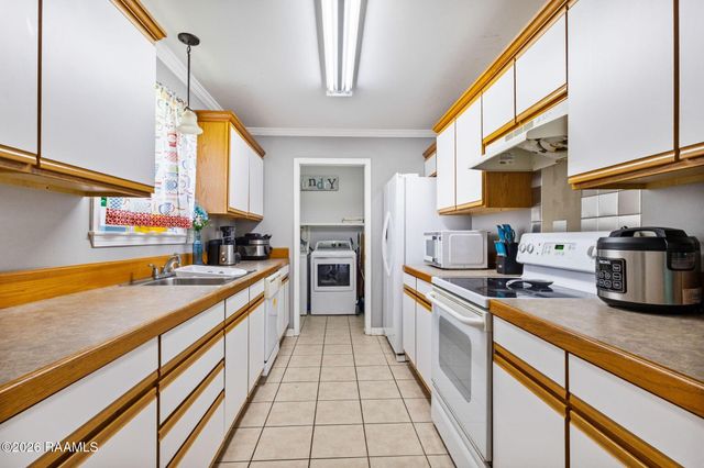 310 Chadwick Drive, Lafayette, LA 70501