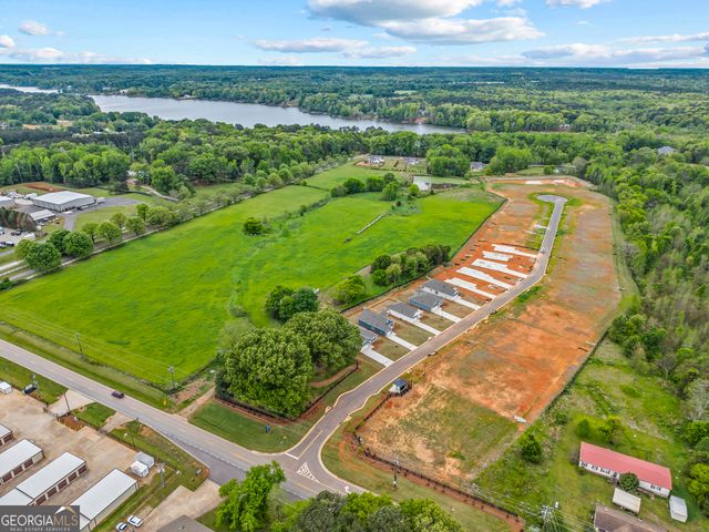 103 Cottage Grove Circle, Eatonton, GA 31024