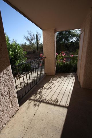 3230 E Calle de la Punta Apt 17, Tucson, AZ 85718
