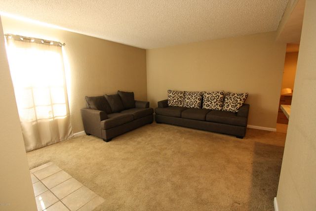 3230 E Calle de la Punta Apt 17, Tucson, AZ 85718