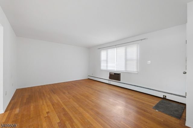 43 Conforti Ave 25, West Orange Twp., NJ 07052