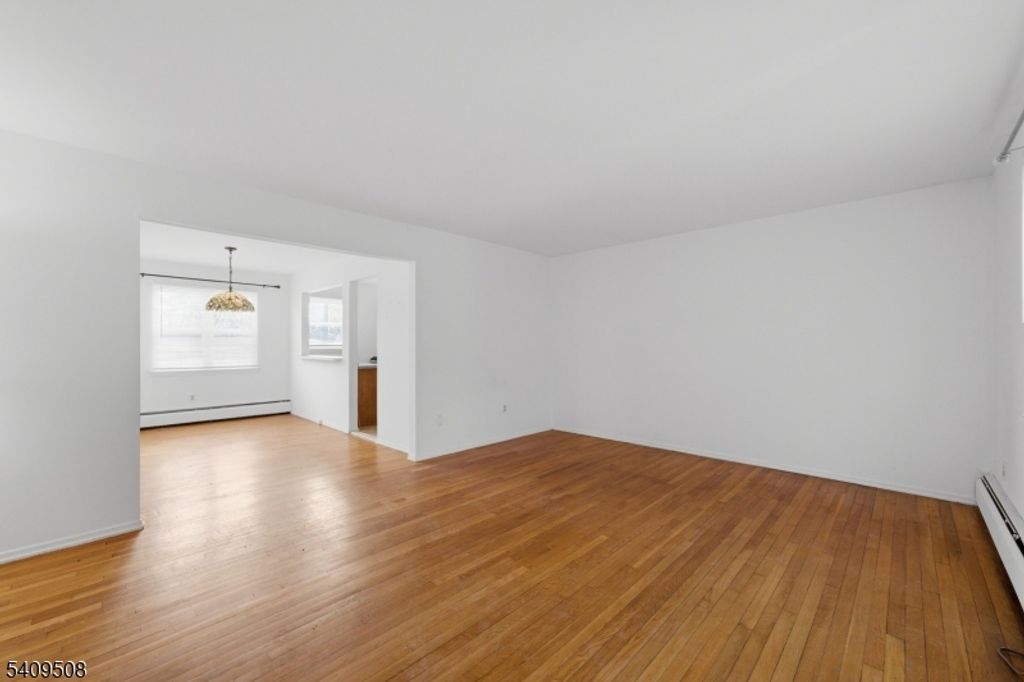 43 Conforti Ave 25, West Orange Twp., NJ 07052